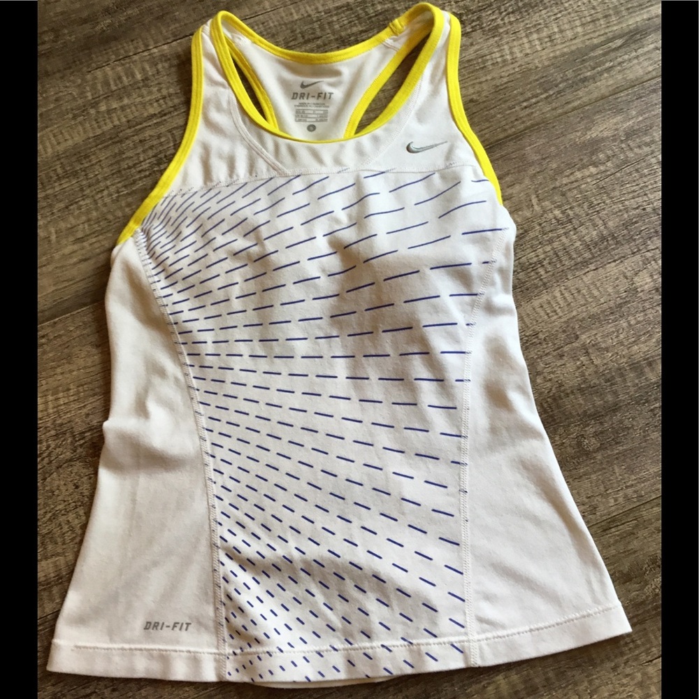 Nike women's tank top size small
